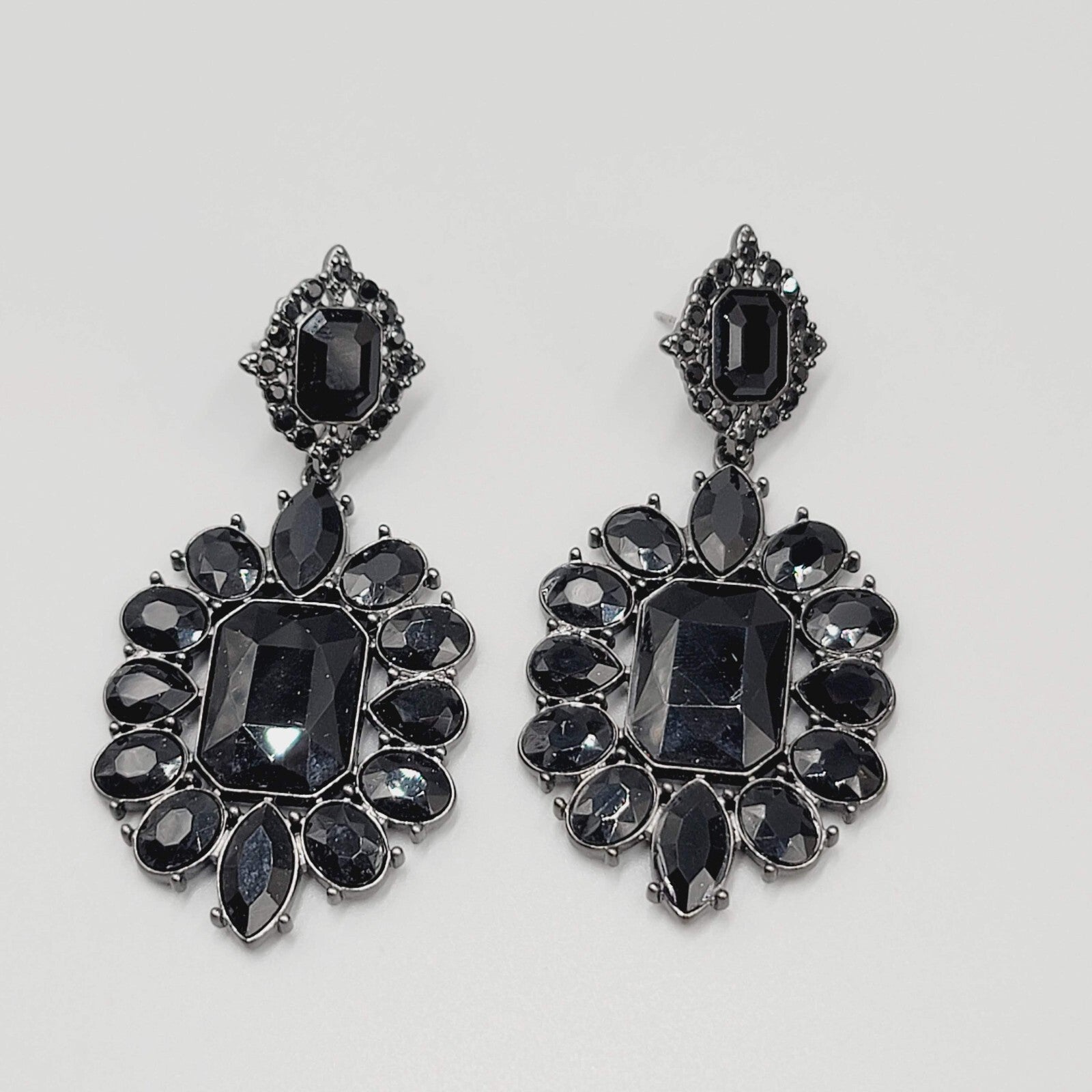 Pierced Earrings Black Metal Black Rhinestone Dangle 2.5"