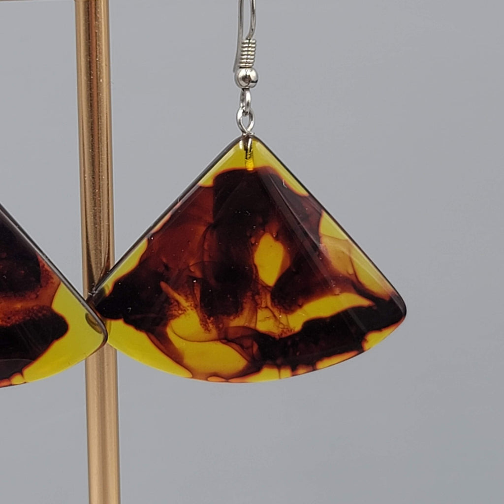 Acrylic Tortoise Statement Pierced Earrings Silver tone Dangle Triangles 1.25 in