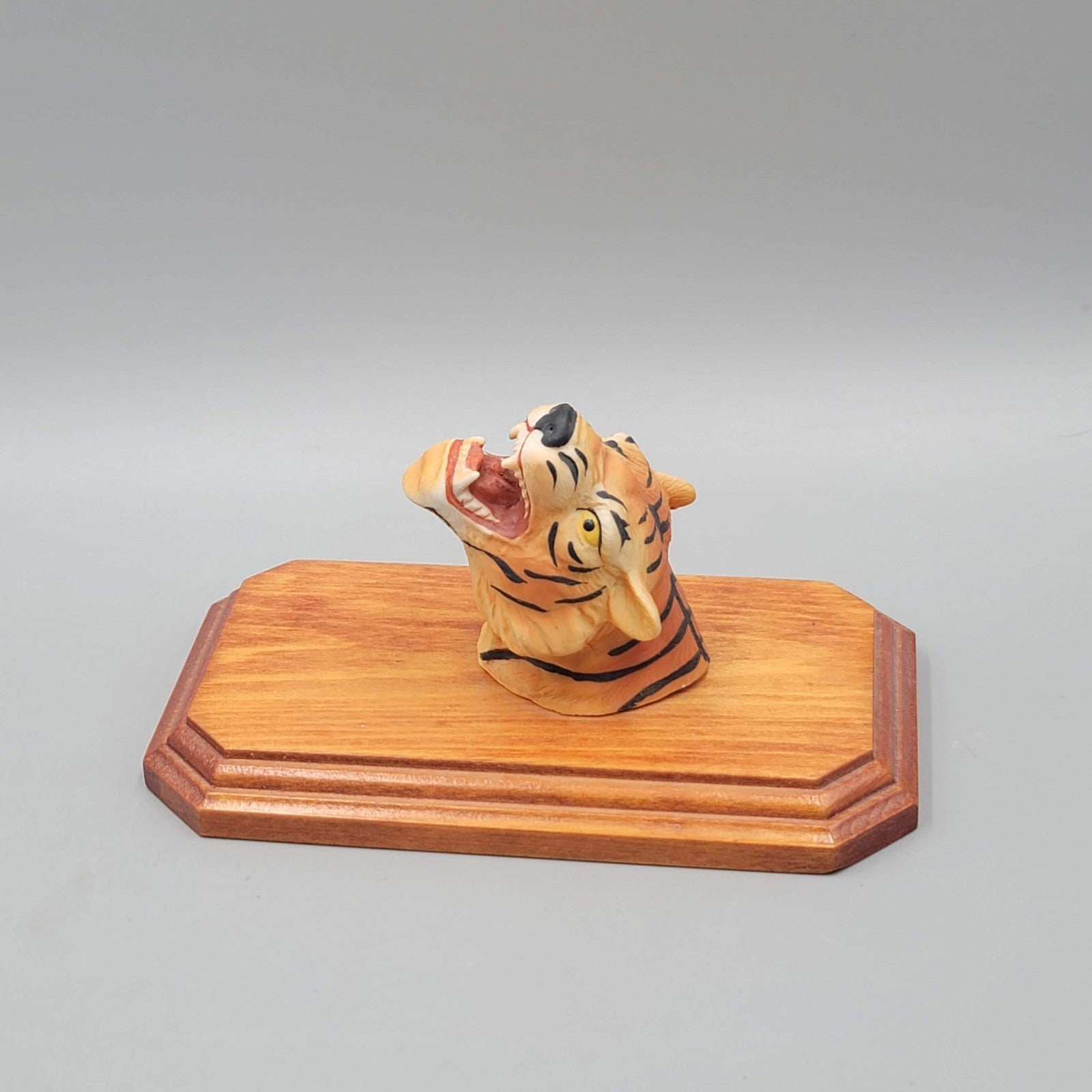Vintage Ceramic TIGER Head Wood Wall Plaque 6 in Miniature