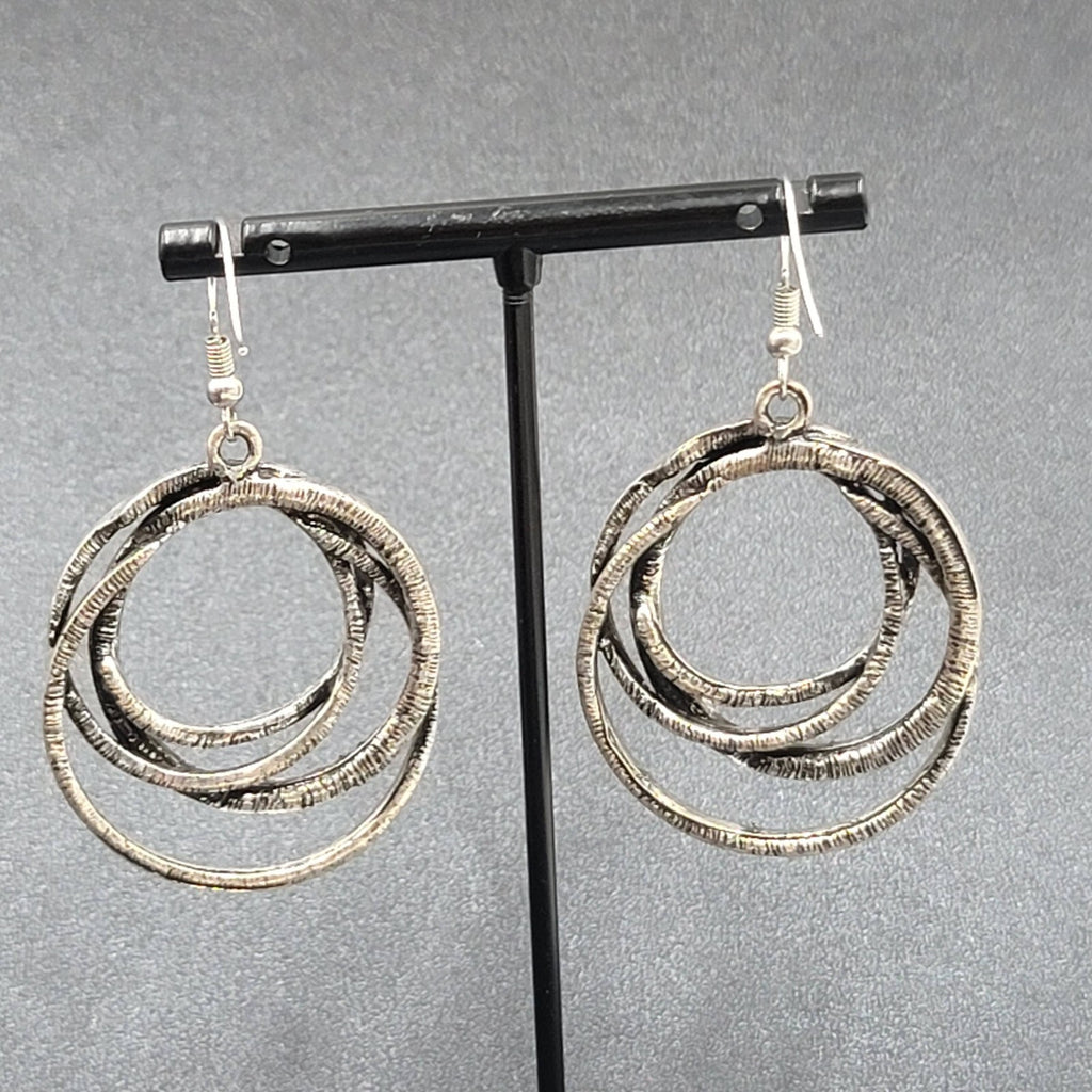 Pierced Earrings Black Metal Circle Hoops Dangle 1.75"