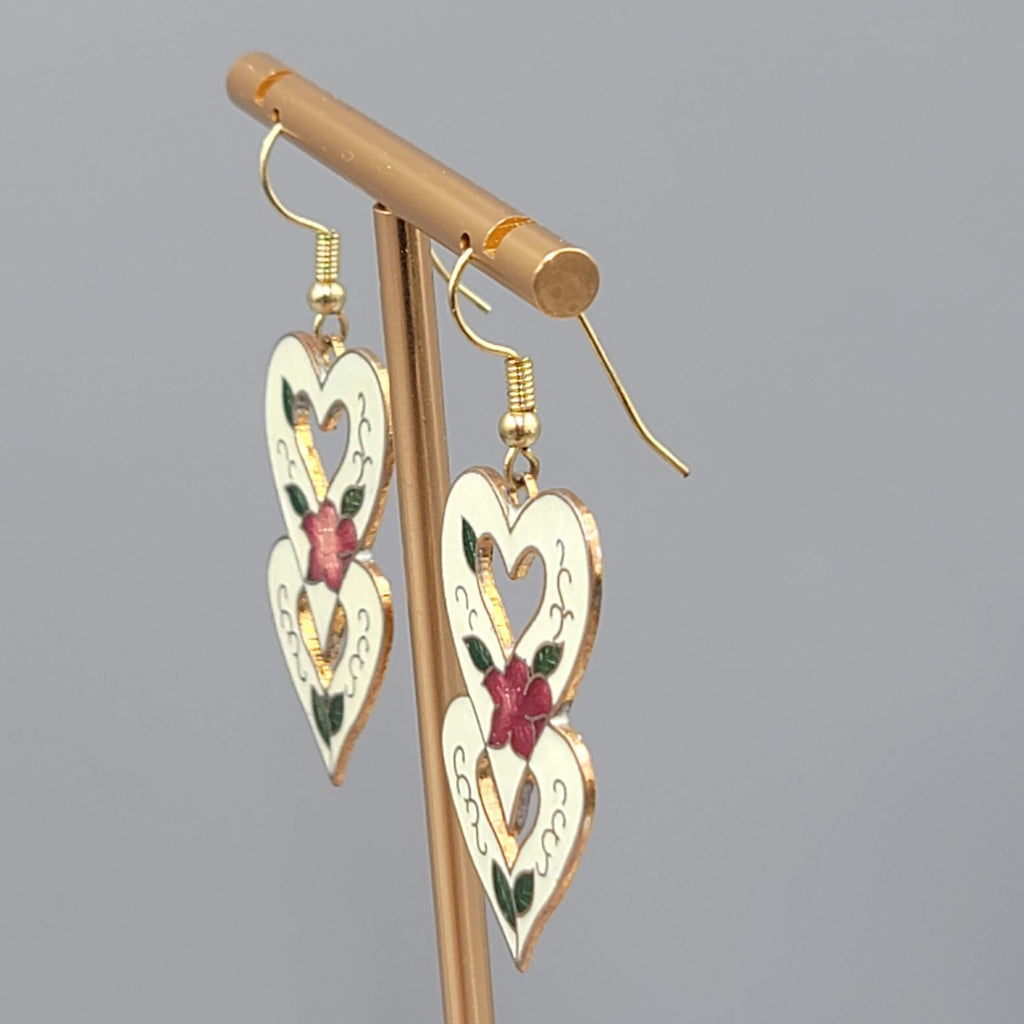 Vintage Heart Cloisonne Flowers Pierced Earrings Gold tone Dangle 1 3/8 in