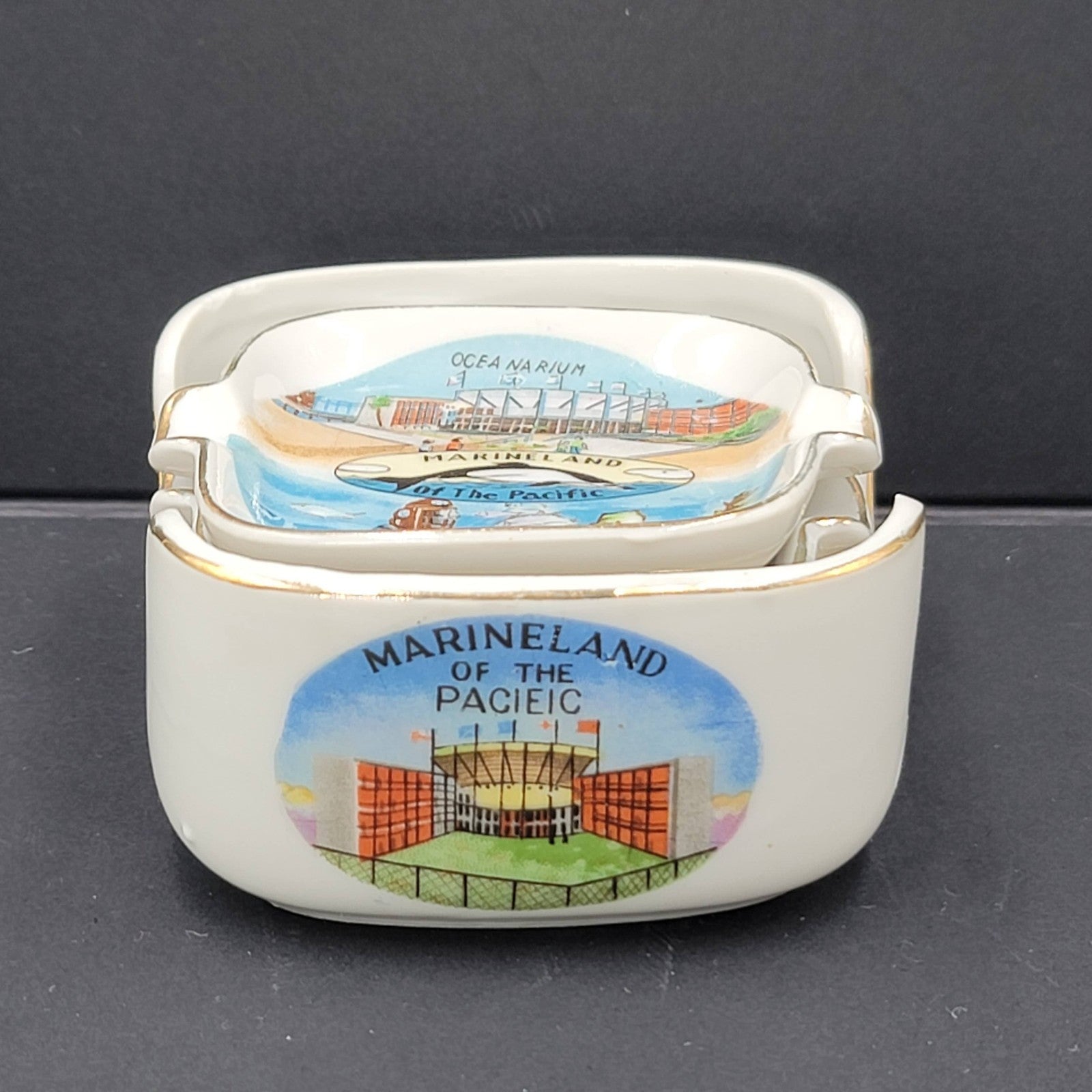 Vtg Marineland Ceramic Souvenir Ashtray Set w Holder