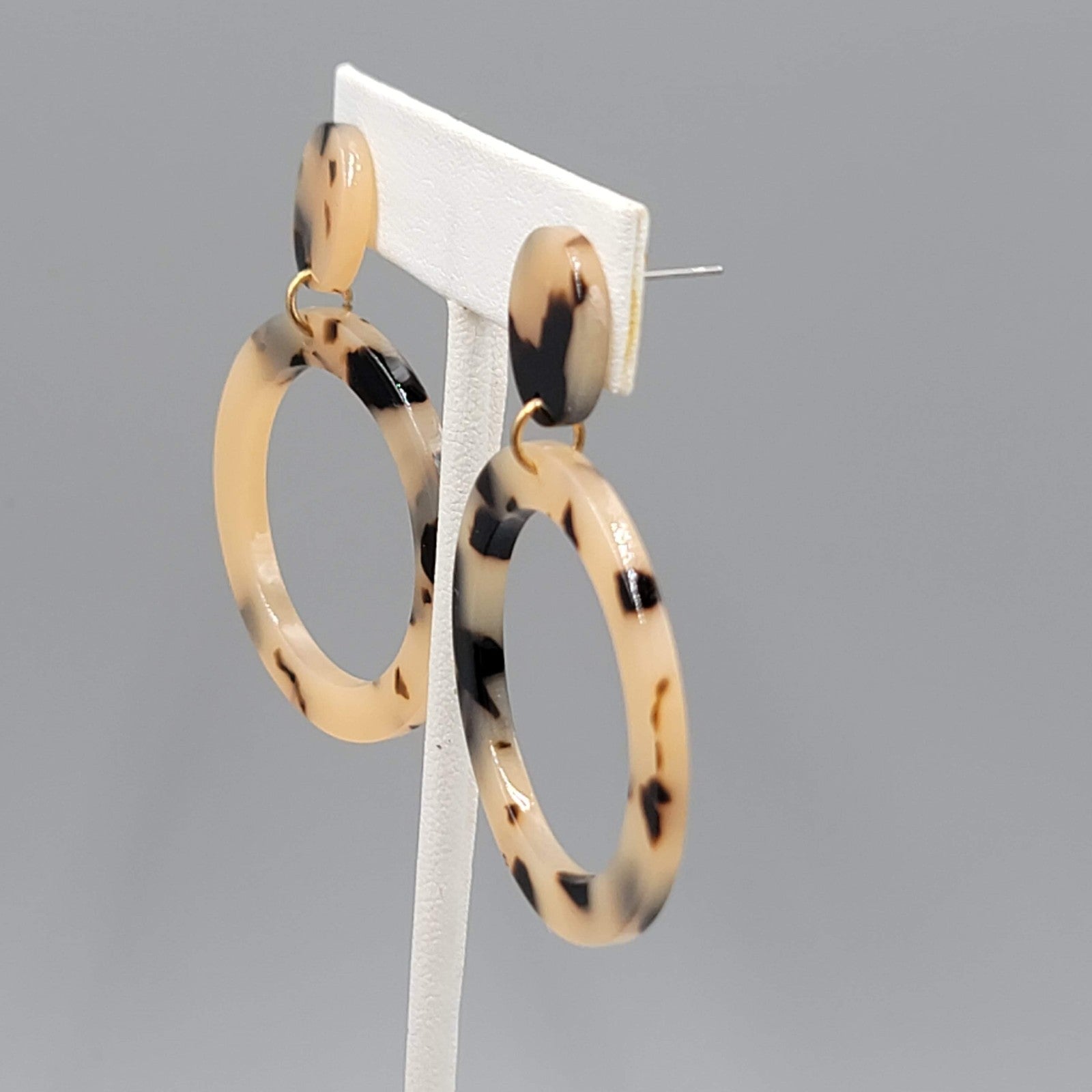 Acrylic Tortoise Hoops Pierced Earrings Gold tone Dangle 2"