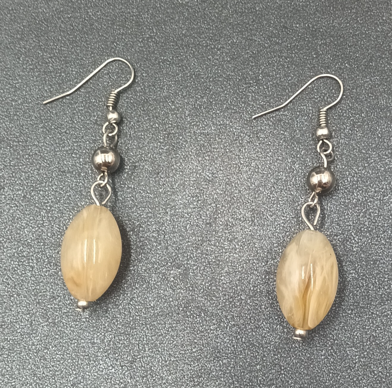 Pierced Earrings Silver tone Tan Swirl Acrylic Bead Dangle 1.5"