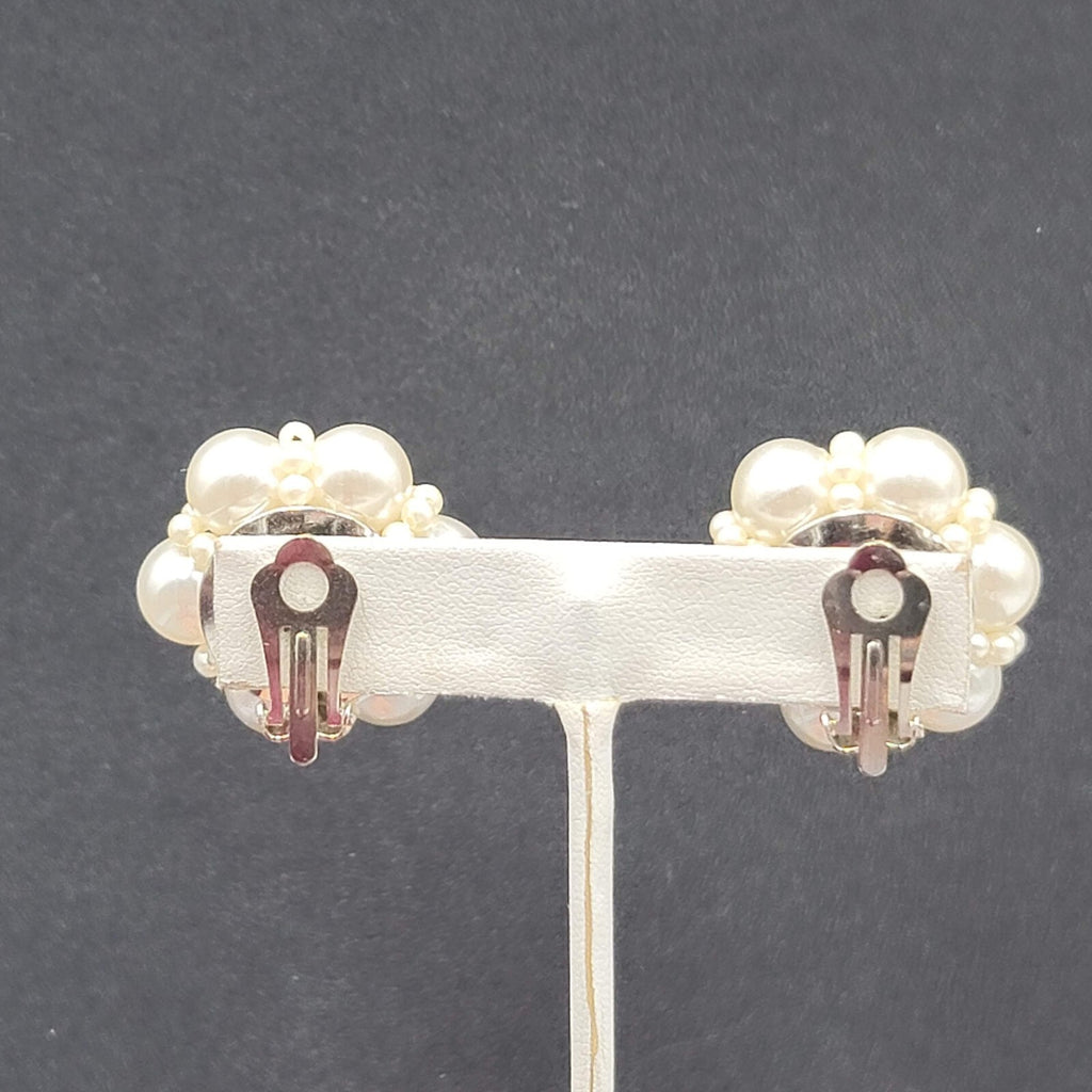 Vintage Clip on Earrings Gold tone Faux Pearl Cluster Flower 1 1/8" Lightweight