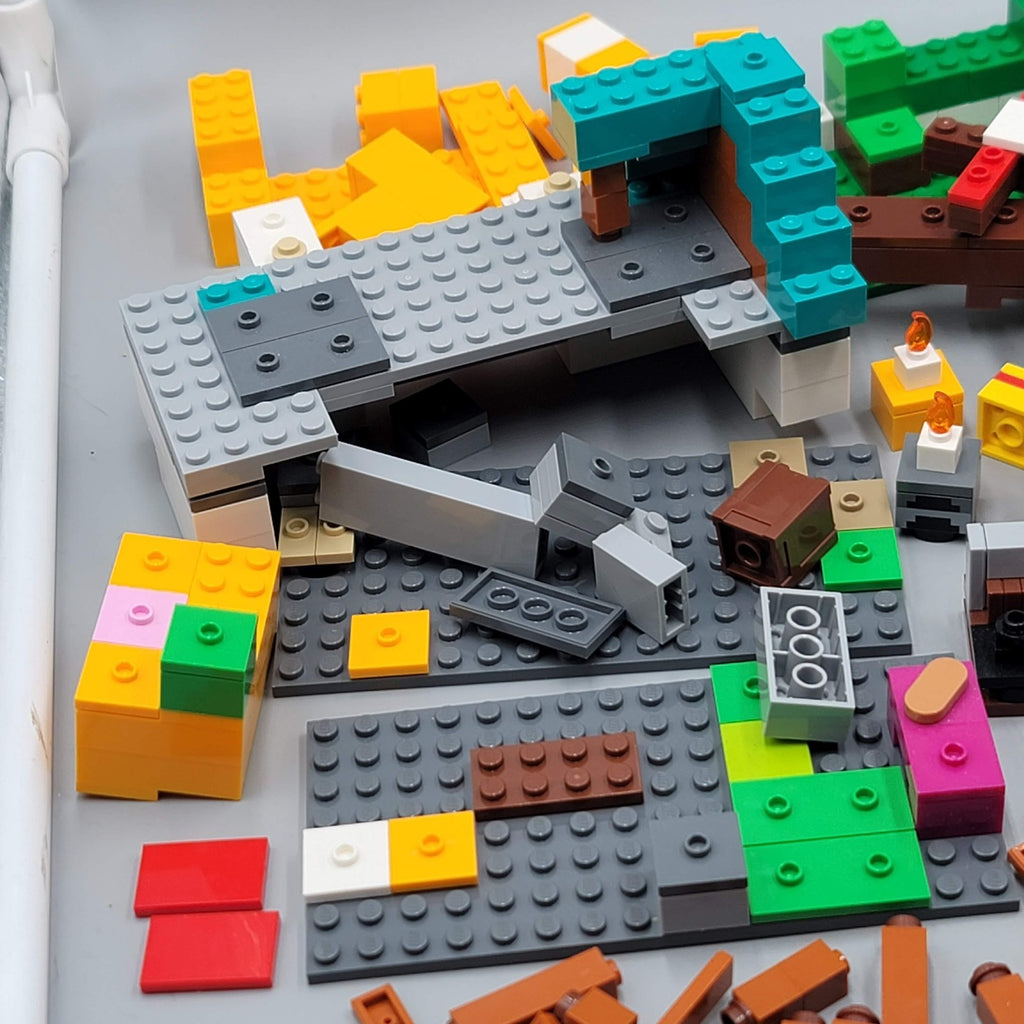 LEGO Loose Brick Lot Over 2.5 Pounds Mostly Minecraft