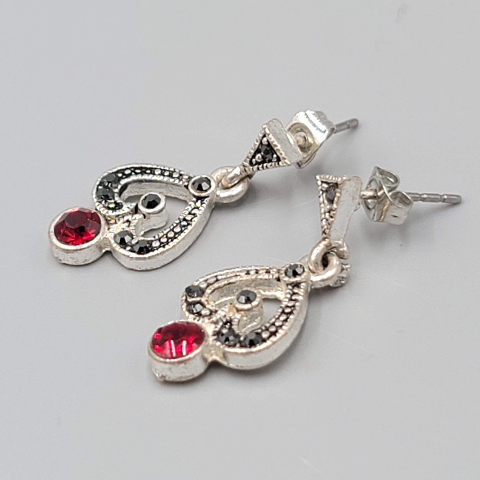 Pierced Earrings Silver tone Red and Black Rhinestone Dangle 1"