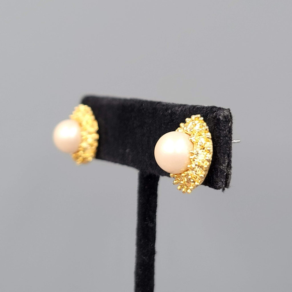 Vintage Gold tone White Bead Pierced Earrings 5/8"