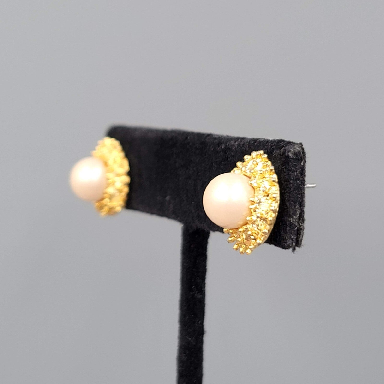 Vintage Gold tone White Bead Pierced Earrings 5/8"