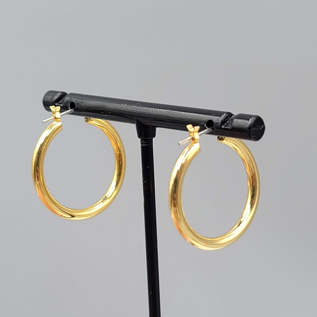 Pierced Earrings Gold tone Round Hoops 7/8"