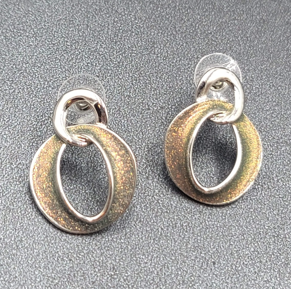 Pierced Earrings Silver tone Iridescent Glitter Interlocking Rings Drop 1 1/8"