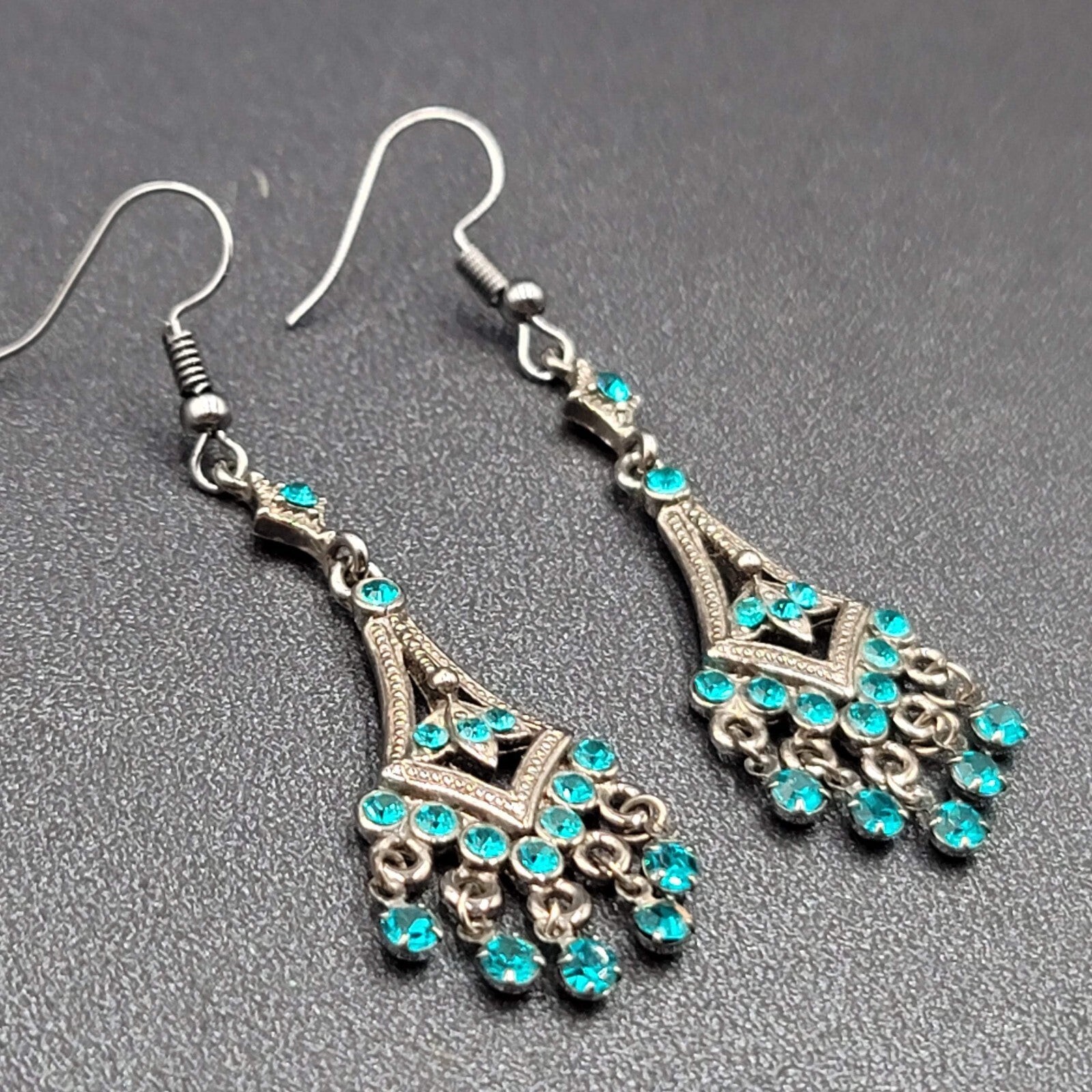 Pierced Earrings Black Metal Bright Blue Rhinestone Dangle Chandelier 1.75"