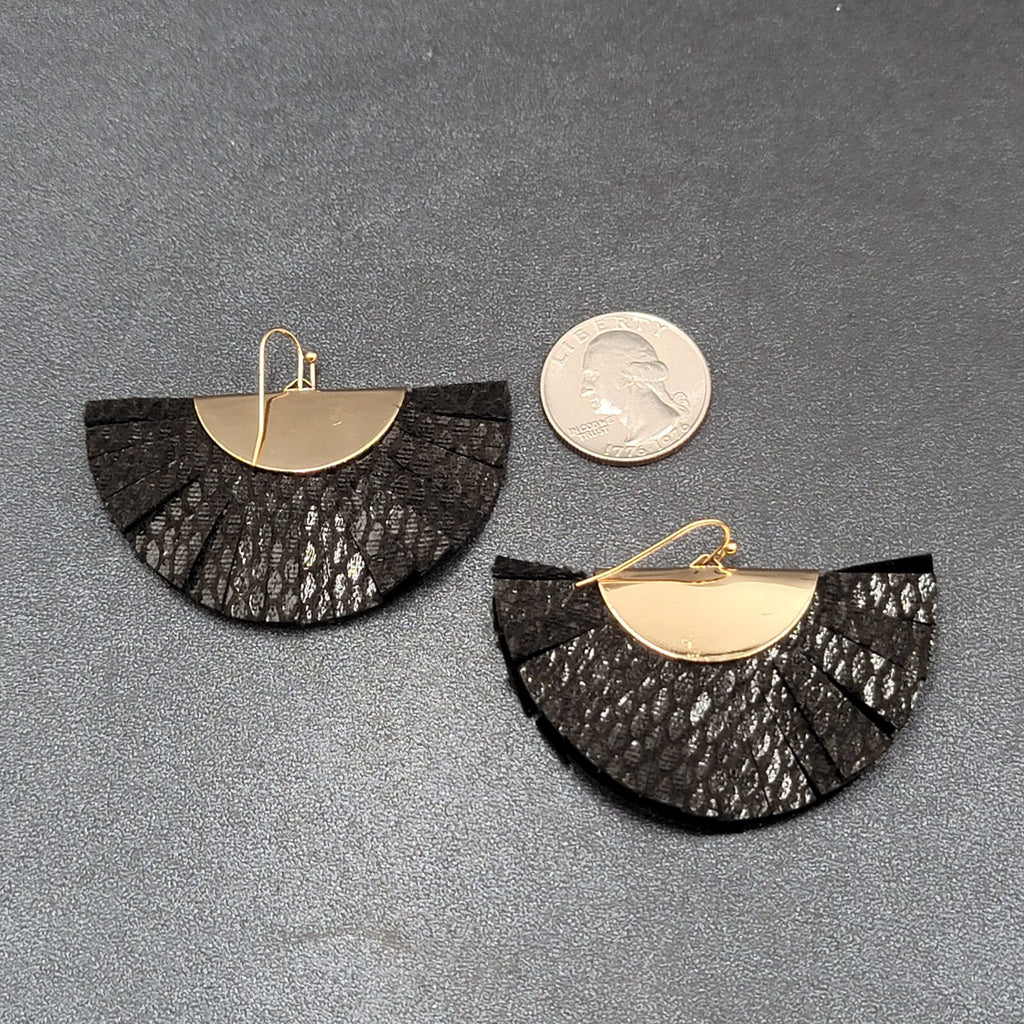 Pierced Earrings Black Snake Skin Print Tassel Fan Gold tone Dangle 1.5"