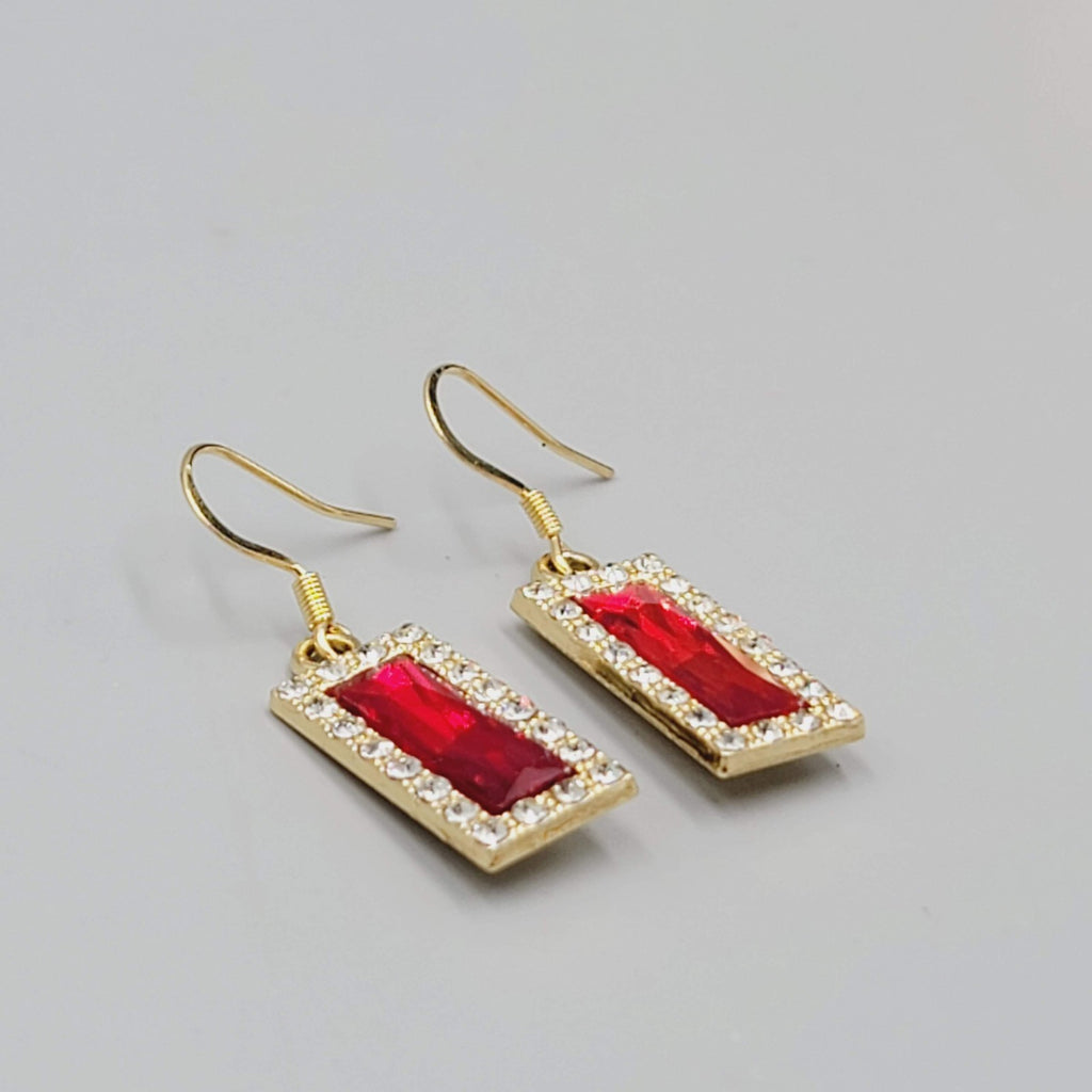 Red Rhinestone Rectangle Pierced Earrings Gold tone Dangle 7/8"