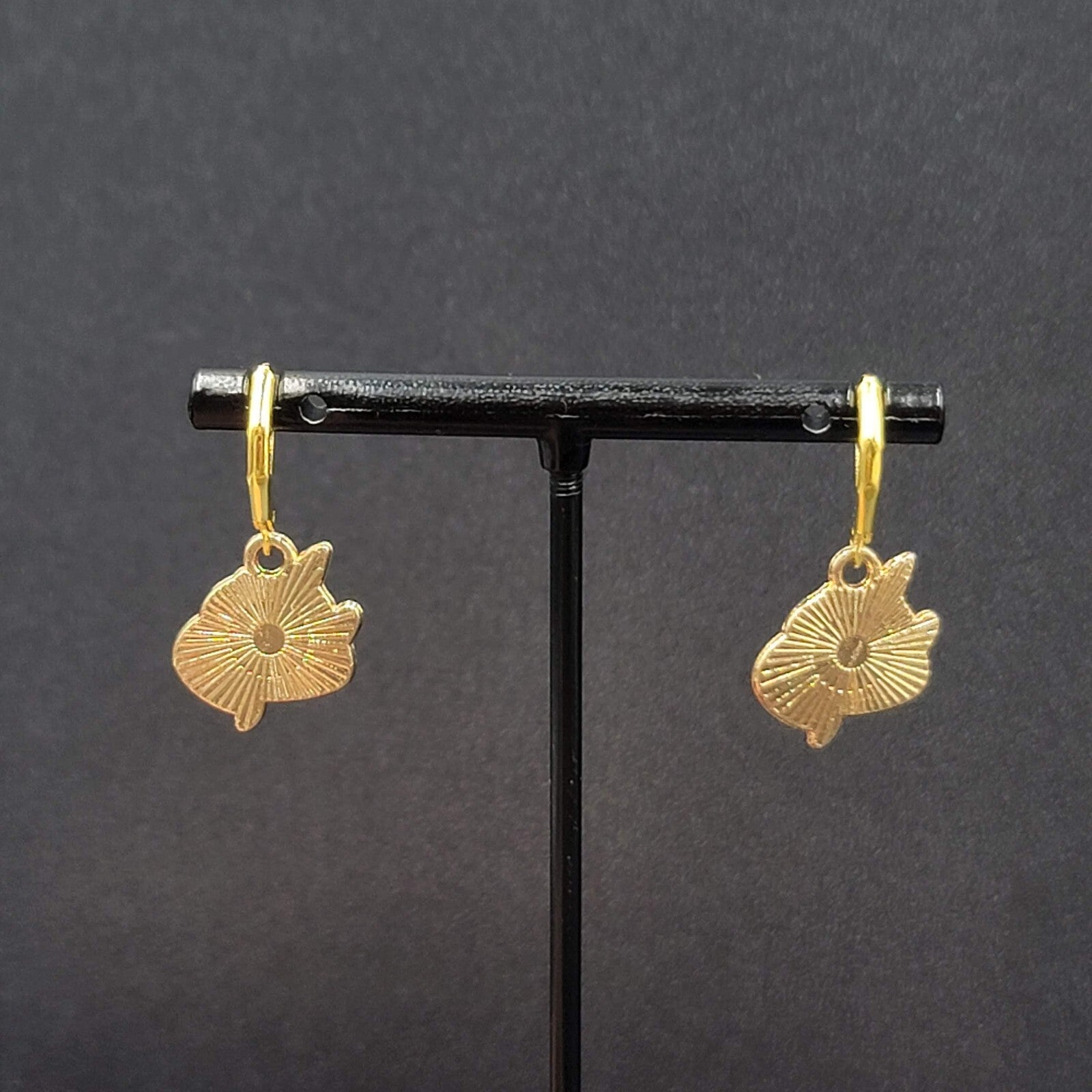 New Unicorn Pierced Earrings Gold tone Pink Enamel Dangle 5/8"