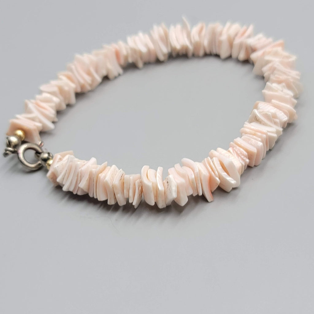 Vintage Pink Shell Chip Bead Bracelet Beach Theme 7.25"