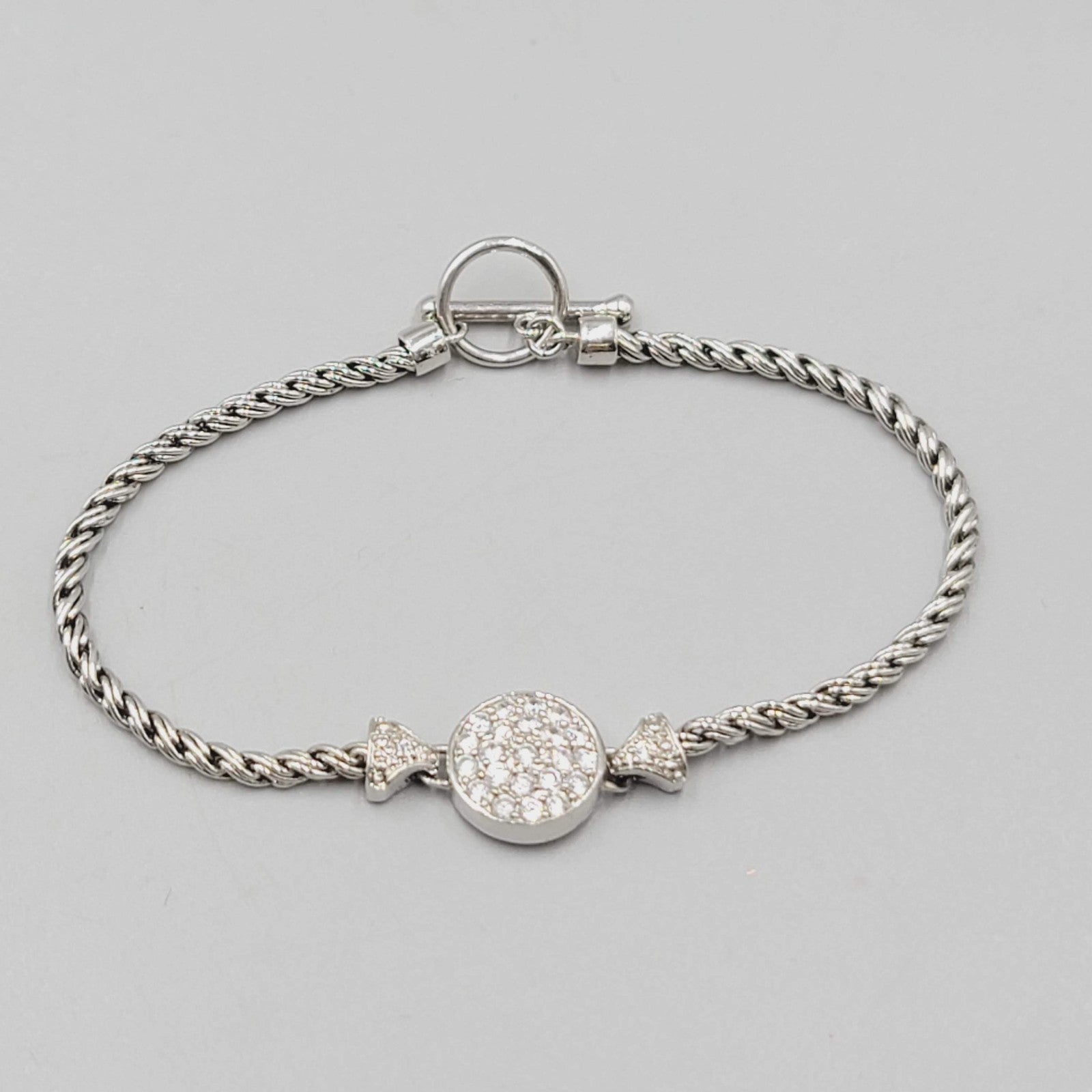 Crystal Rhinestone Bracelet Silver tone Chain Toggle 7 in