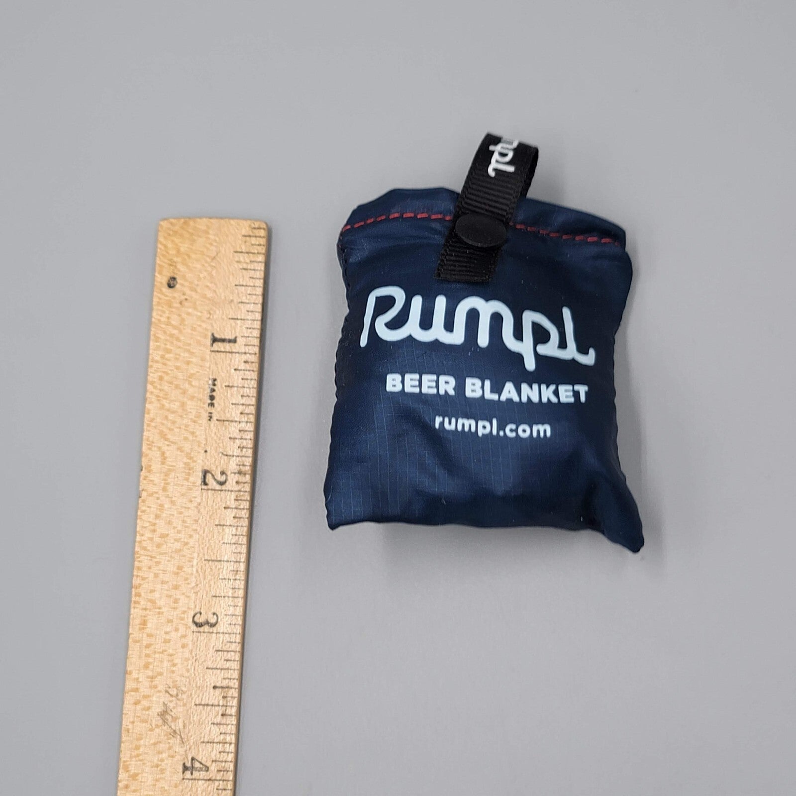 The Rumpl Beer Blanket Blue Camping Drinking Hiking Can Coozie Cosie Huggie