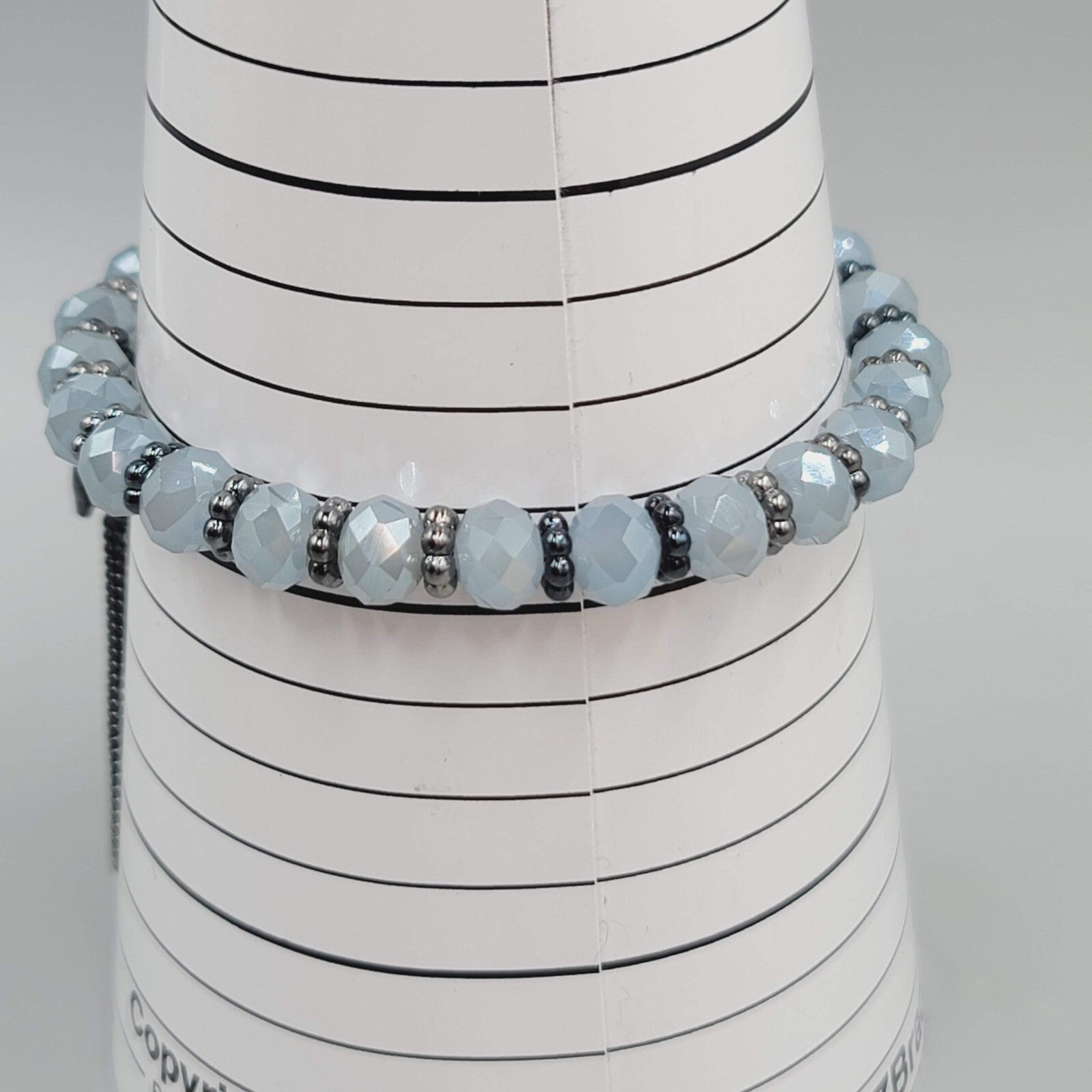 Blue Gray Faceted Crystal Bead Bracelet Gin Metal Gray Tassel Elastic 7 in
