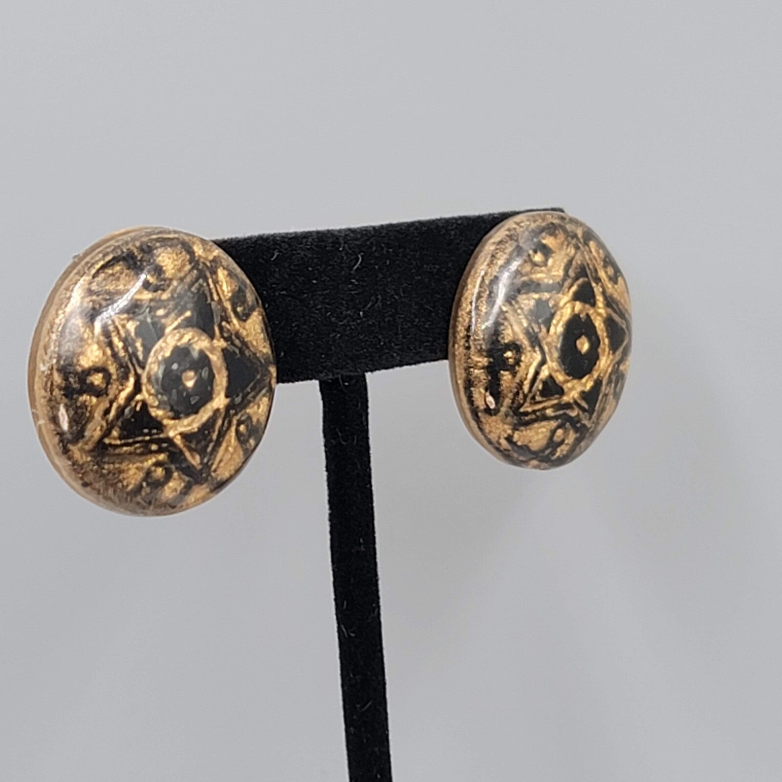 Vintage Star Resin Pierced Earrings Black Gold Round Domed 1"