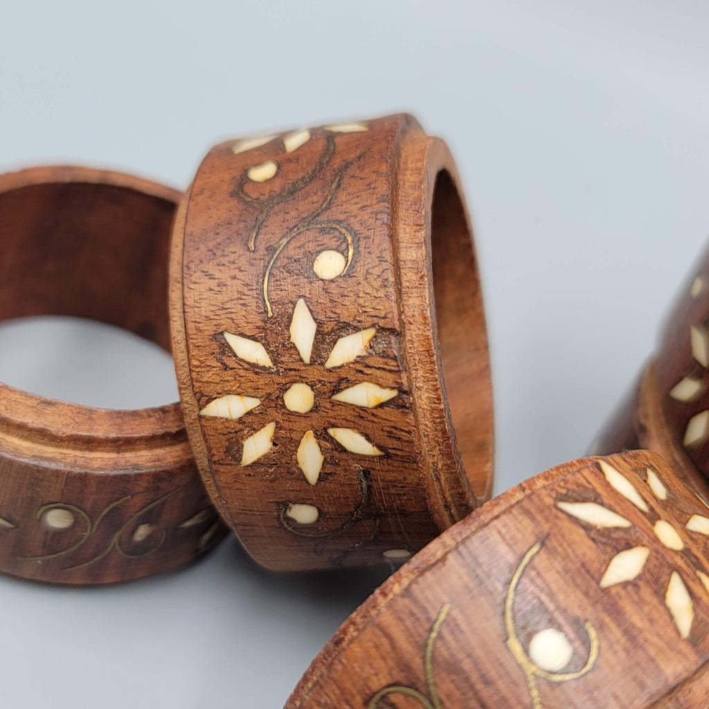 VINTAGE SET 6 VINTAGE MADE IN INDIA WOOD BRASS INLAY FLOWER NAPKIN RING