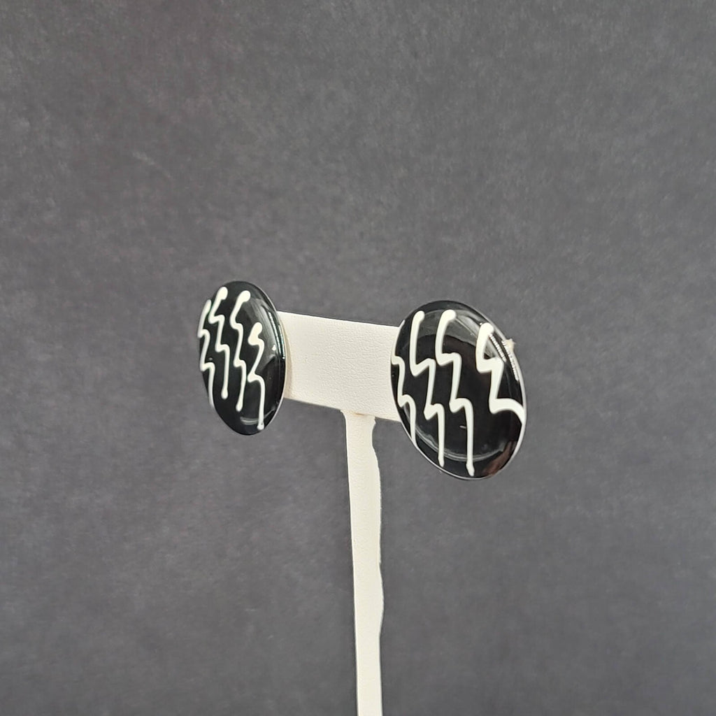 Vintage 1980s Pierced Earrings Black White Enamel over Metal Discs 1"