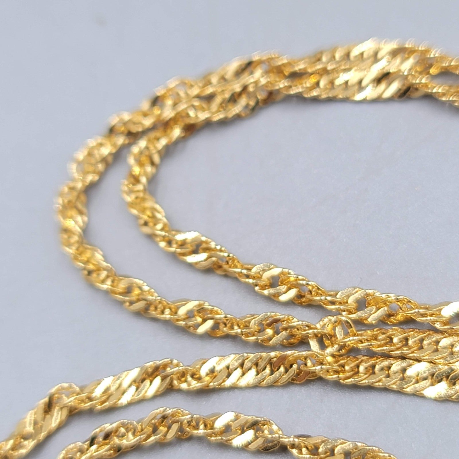Vintage Twist Herringbone Chain Necklace Gold Plated Estate Costume Jewelry 20"