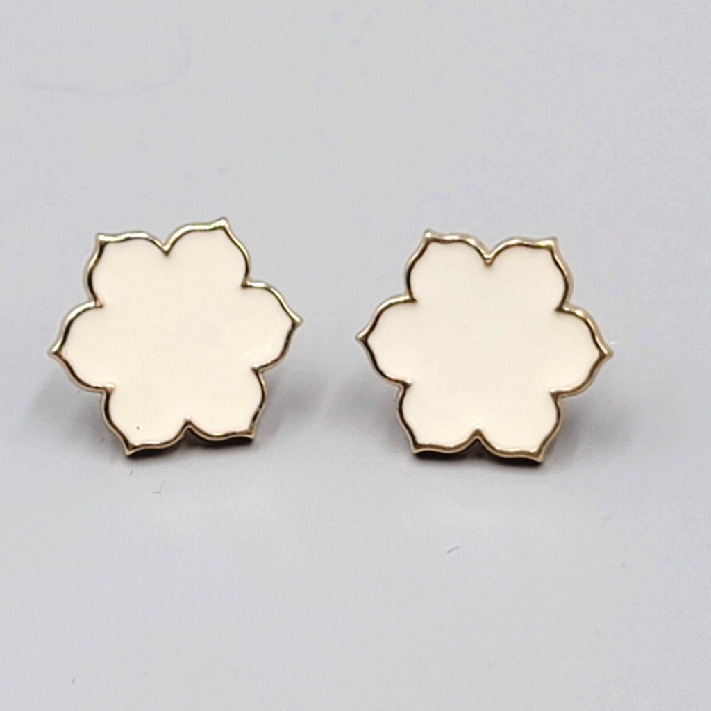 White Enamel Flower Pierced Earrings Gold tone Drop 3/4"