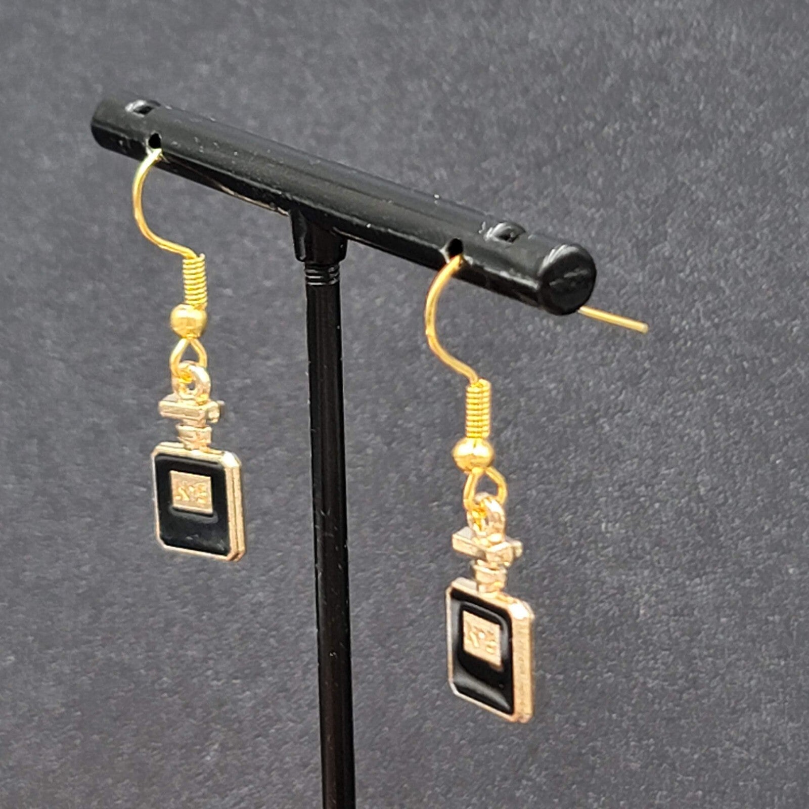 No 5 Perfume Pierced Earrings Gold tone Black Enamel Dangle 5/8"