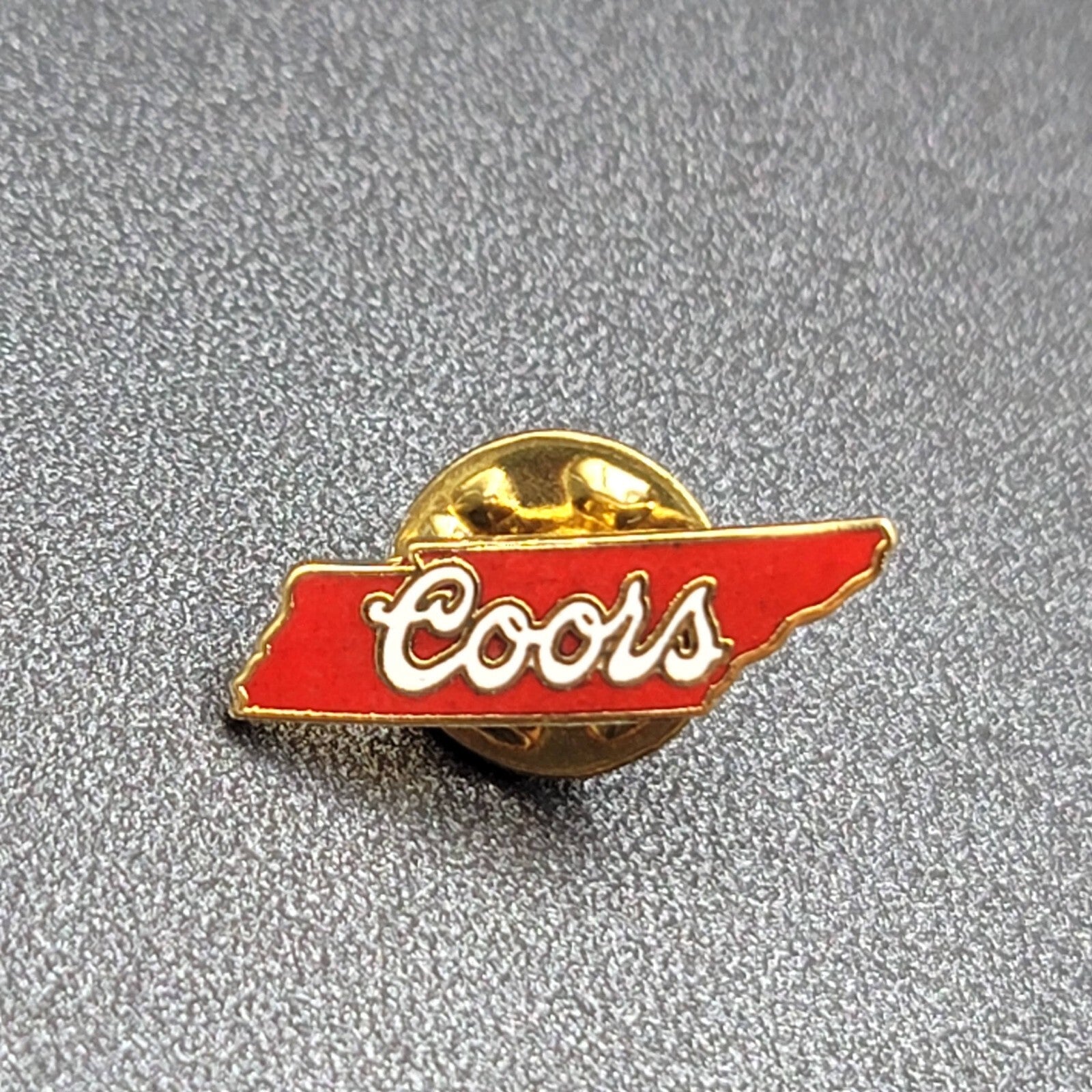 TennesseeVintage State Coors Beer Souvenir Lapel Pin Red Enamel NOS