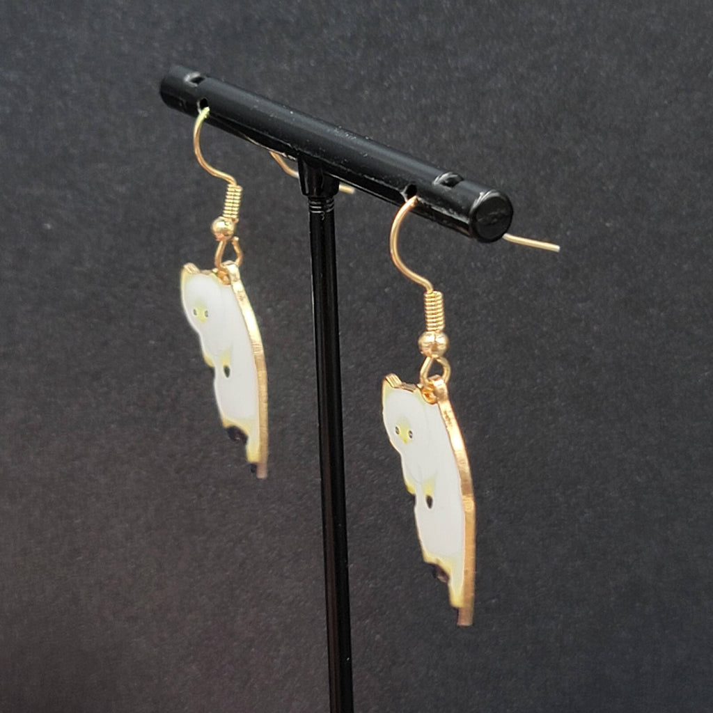 Pierced Earrings Gold tone White Enamel Kitty Cat Dangle 1"