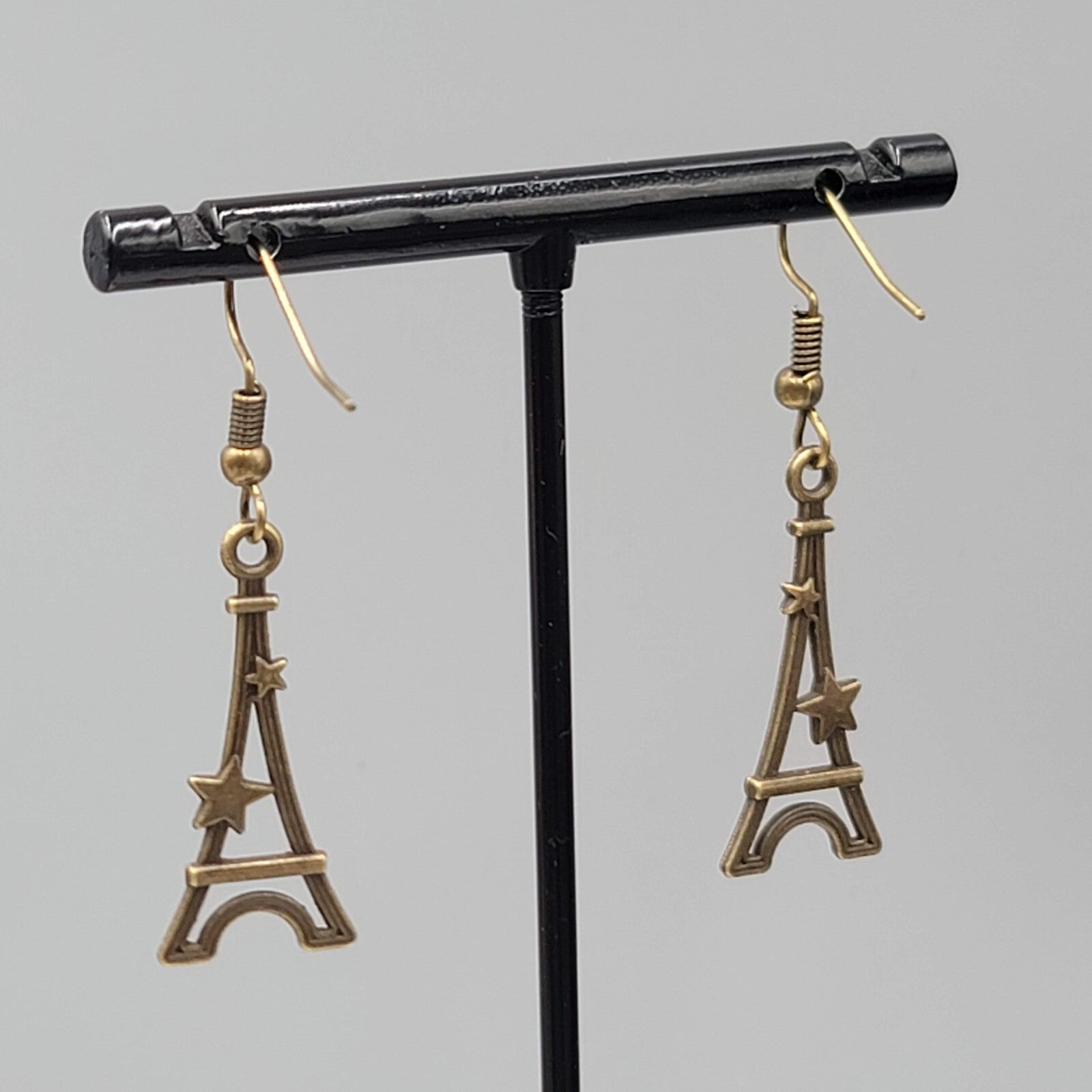 Eiffel Tower Pierced Earrings Bronze tone Stars Dangle NEW 1 1/8"