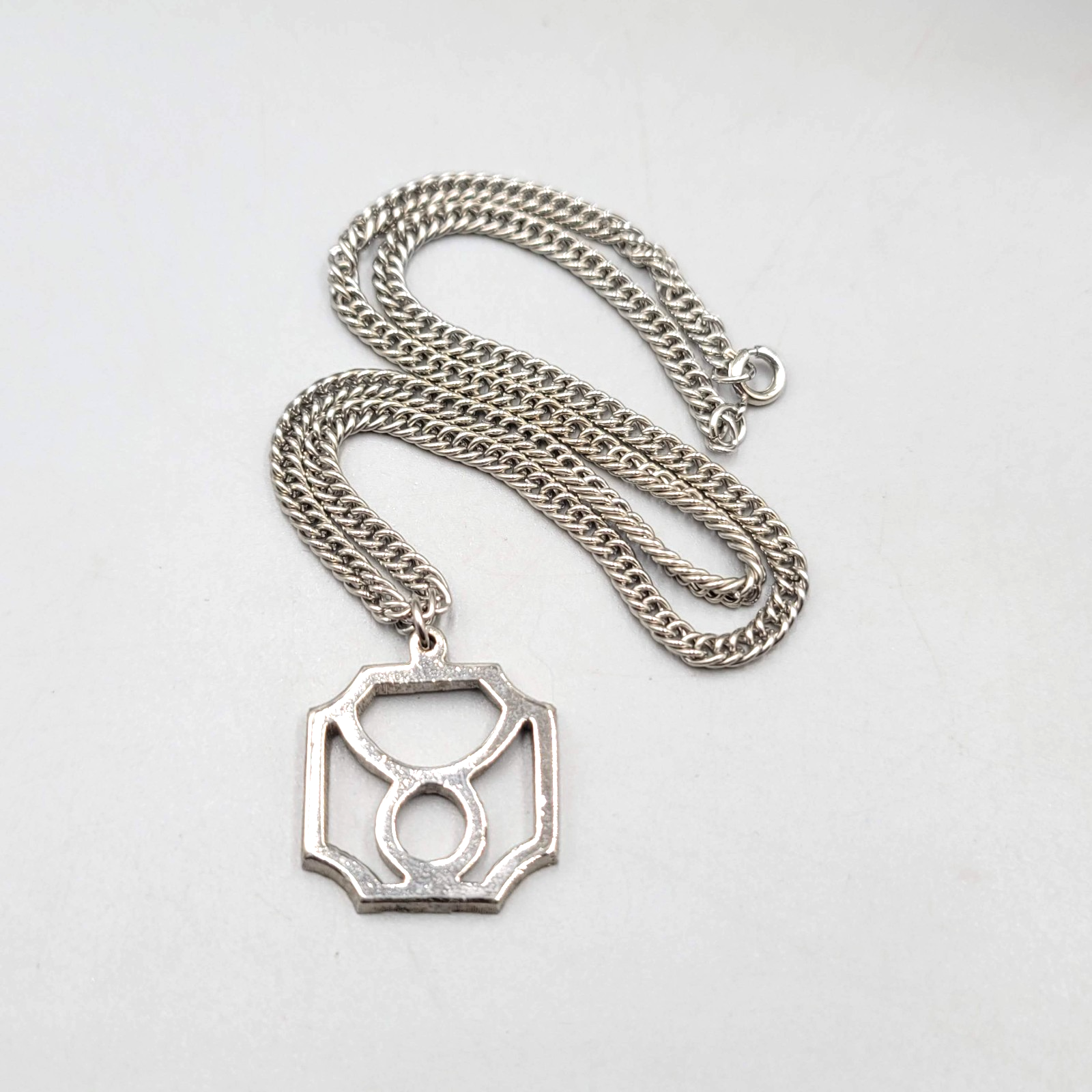 Vintage Zodiac Taurus Pendant Necklace Silver tone 18" Mens Womens