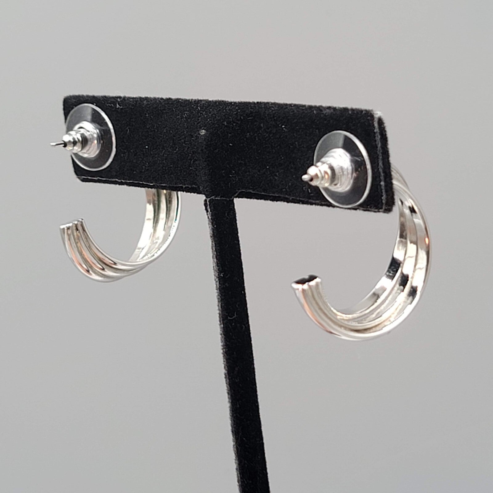Silver tone Triple Wire Twist Hoop Pierced Earrings Hoops Drop 1"