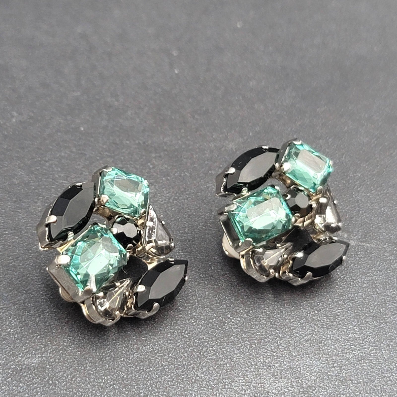 Clip on Earrings Silver tone Acrylic Green Black Statement Drop 1"