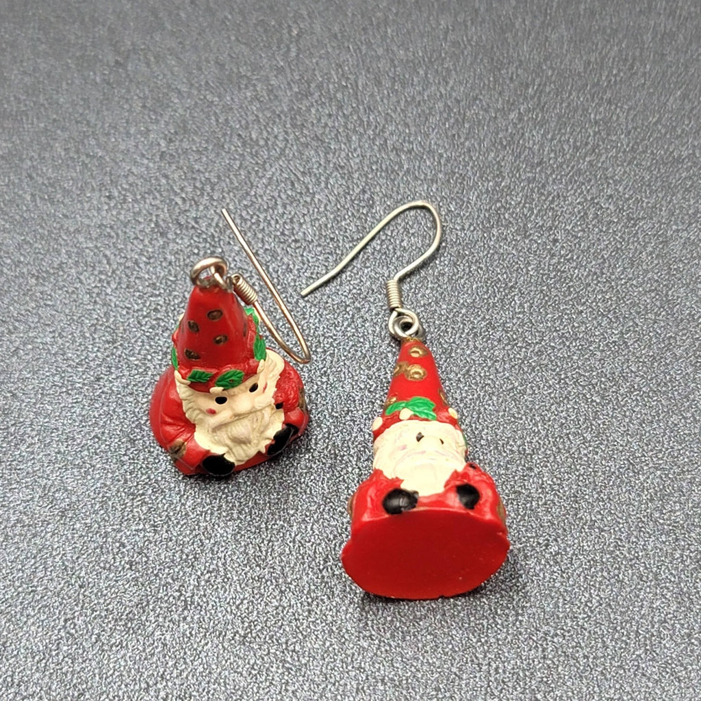 Vintage Santa Claus Pierced Earrings Resin Dangle 1.25"