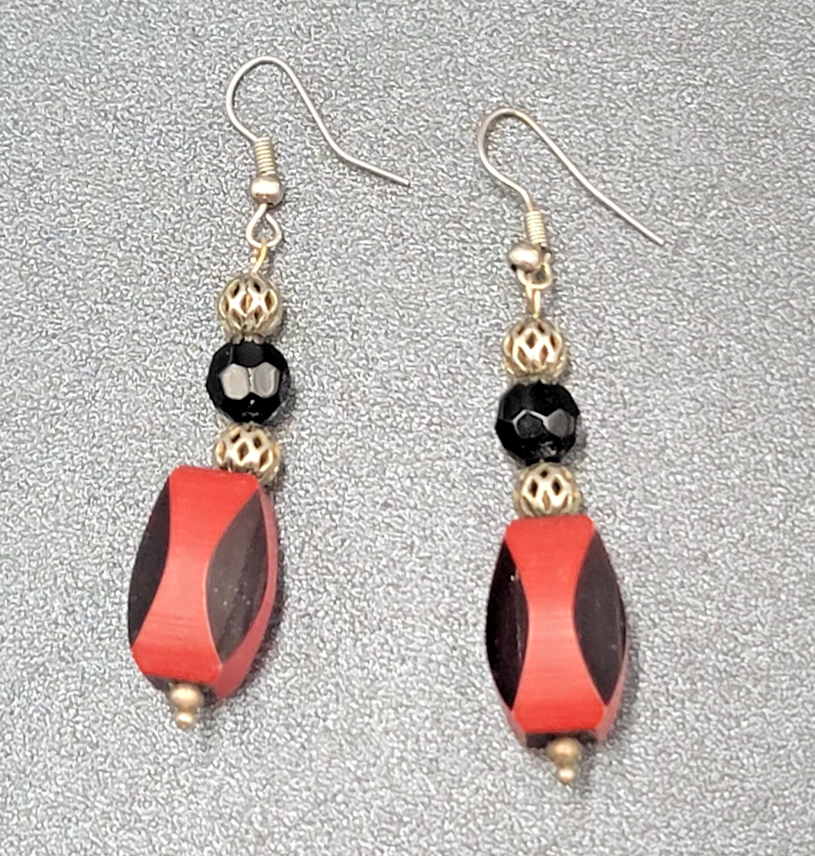 Vintage Pierced Earrings Silver tone Red Black Bead Dangle 1.75"