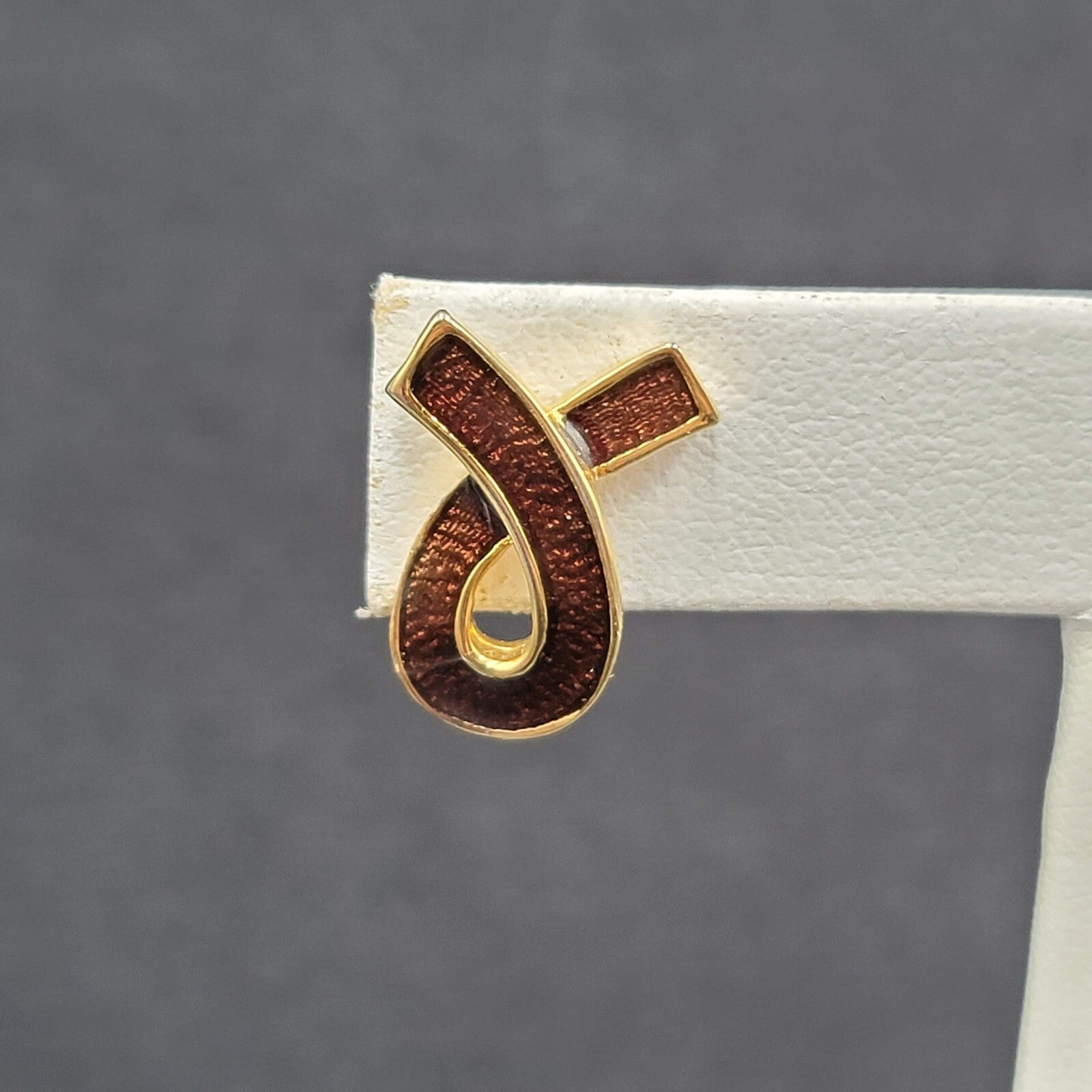 Vintage Pierced Earrings Gold tone Brown Enamel Ribbon Swish Studs 3/4"