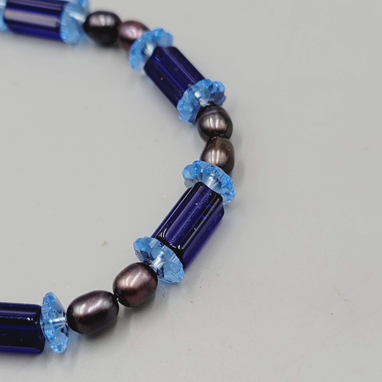 Blue Glass Peacock Pearl Bead Bracelet Toggle Clasp 7 in