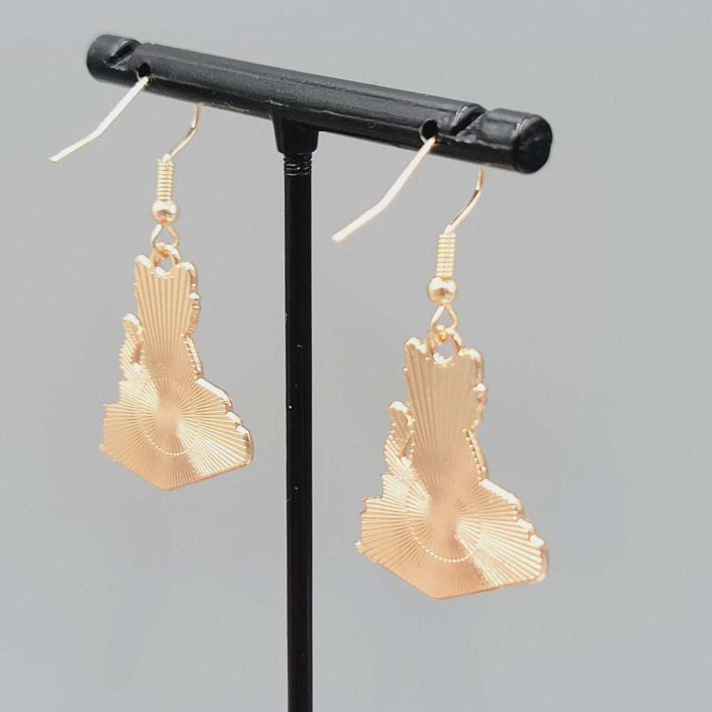 Black Cat Purple Books Pierced Earrings Enamel Gold tone Dangle New 1"