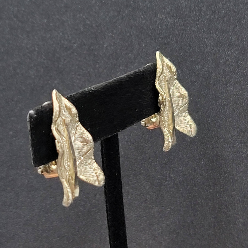 Vintage BSK Clip on Earrings Light Gold tone Climber Textured Leaves 1"