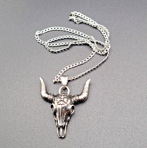 Buffalo Head Skull Stainless Steel Pendant Necklace Silver tone 18"