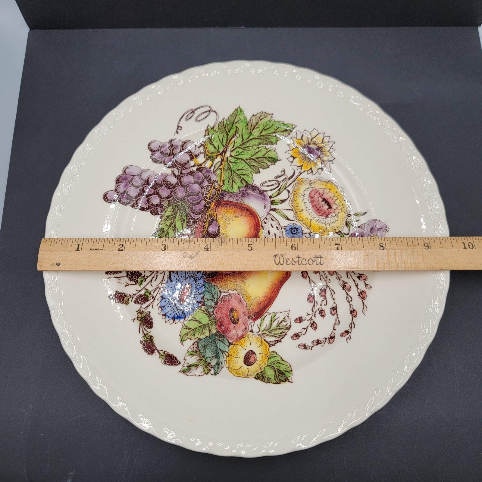 Vintage Vernon Kilns Fruitdale Dinner Plates Made In USA 9.5 in