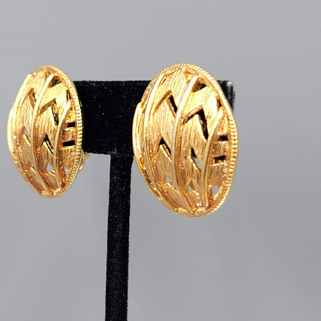 Vintage Textured Clip on Earrings Gold tone Open Round Statement 1 in