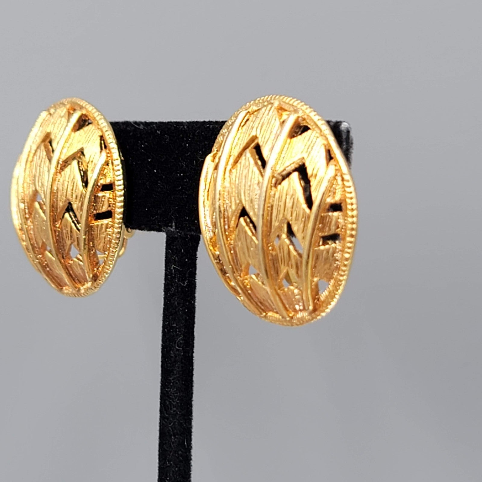 Vintage Textured Clip on Earrings Gold tone Open Round Statement 1 in