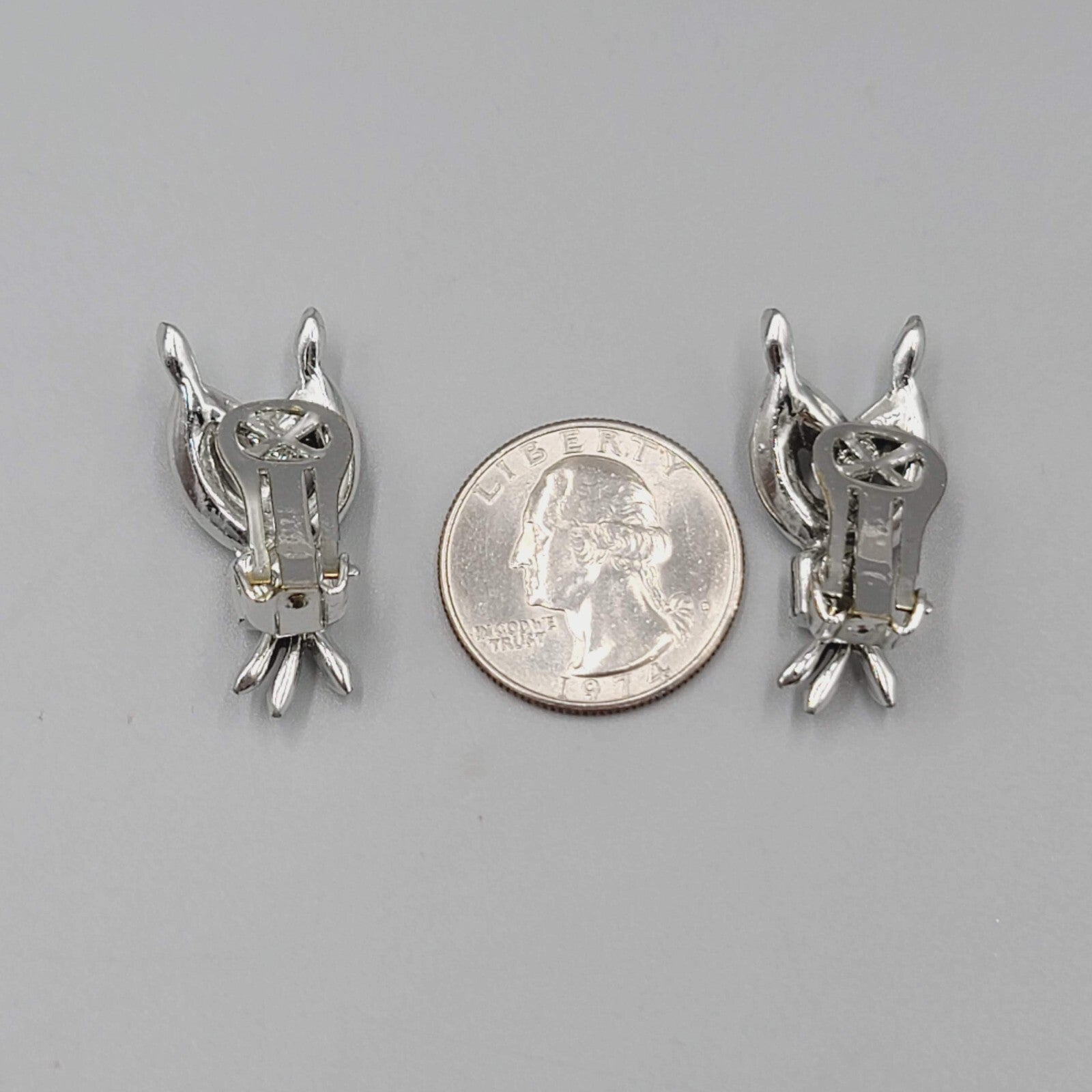Vintage Rhinestone Clip on Earrings Silver toneUnique Design 1.25"
