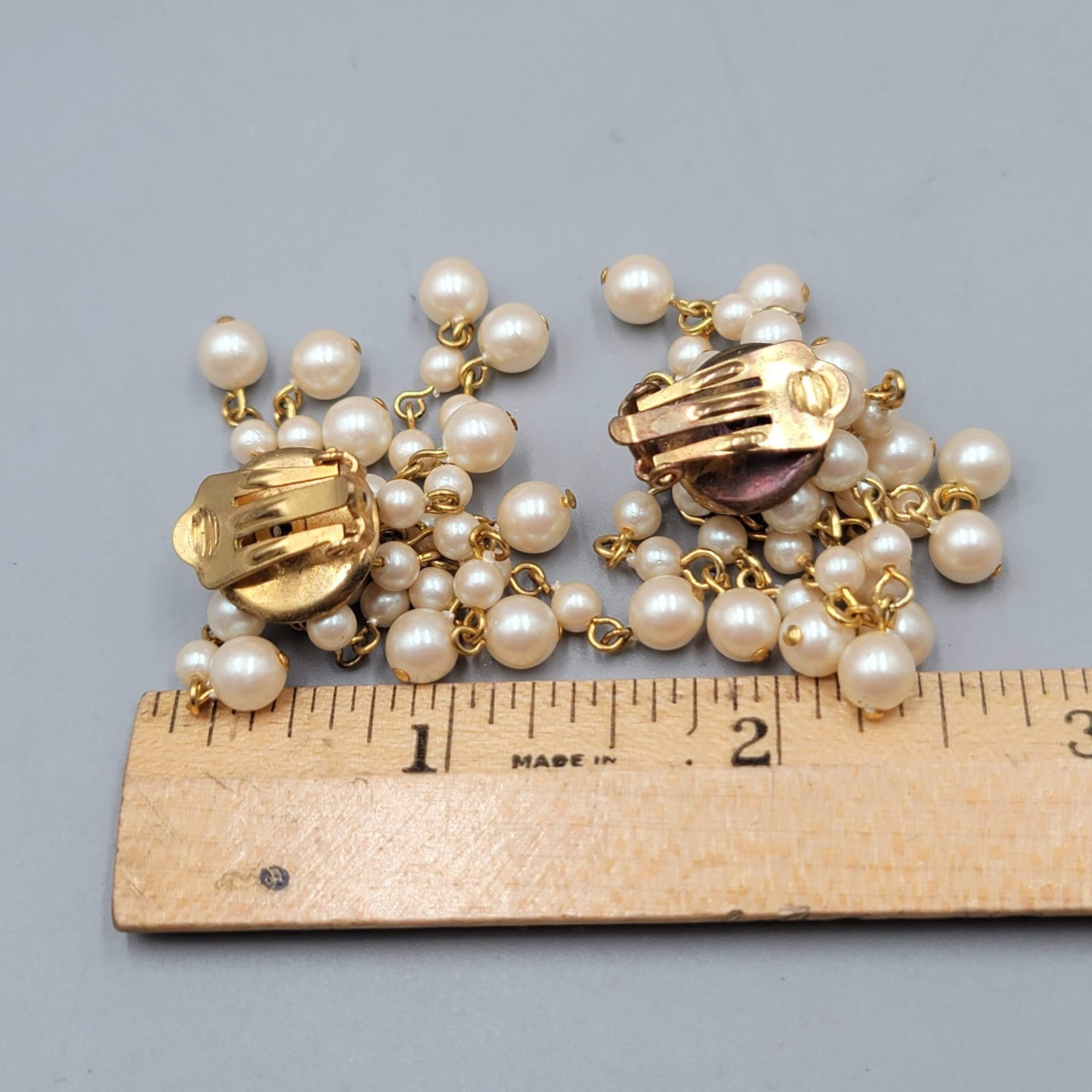 Vintage White Bead Cluster Waterfall Clip on Earrings Gold tone Dangle 1.75 in