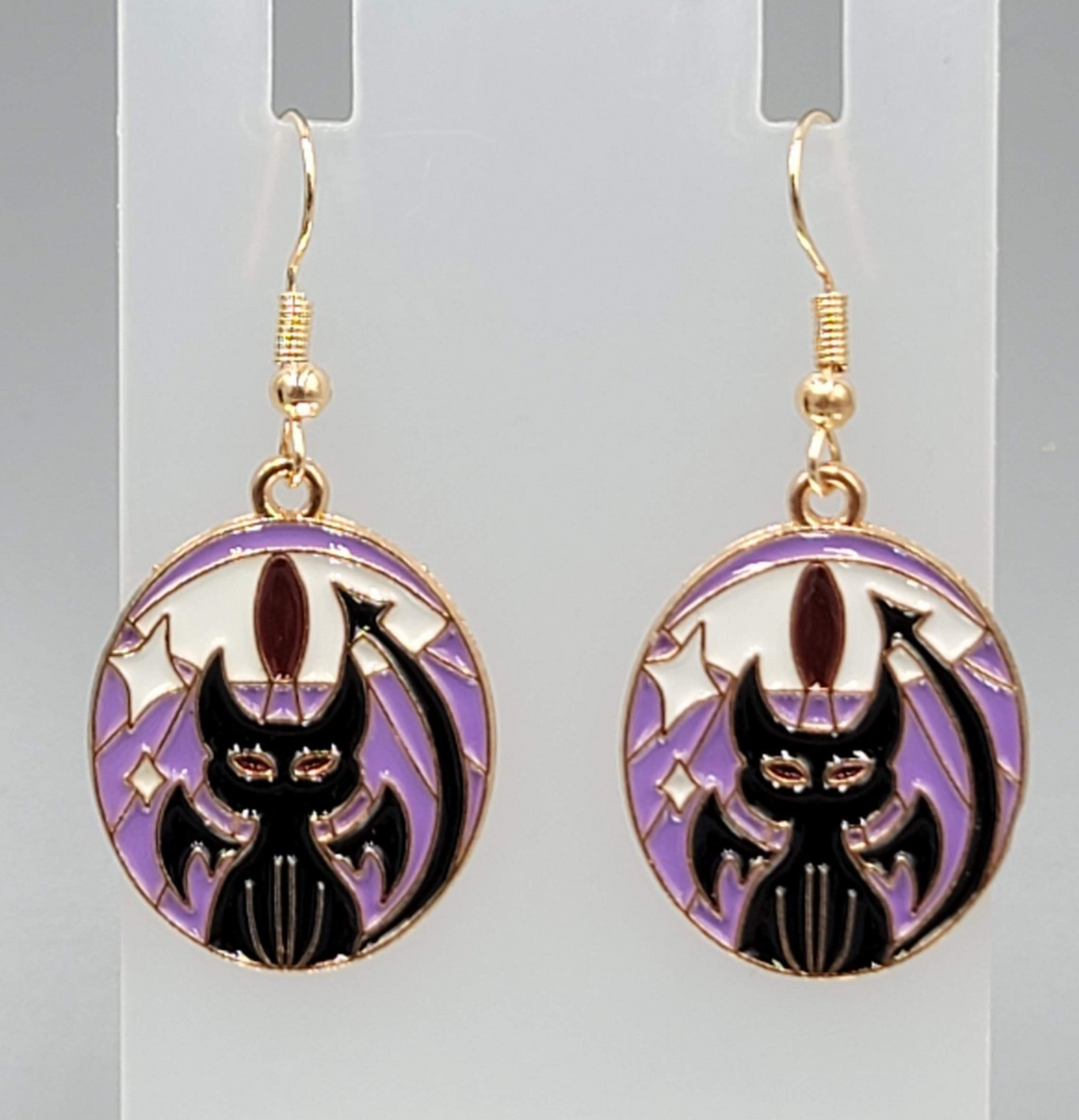 Kitty Cat in the Sun Enamel Pierced Earrings Gold tone Dangle 1 1/8"