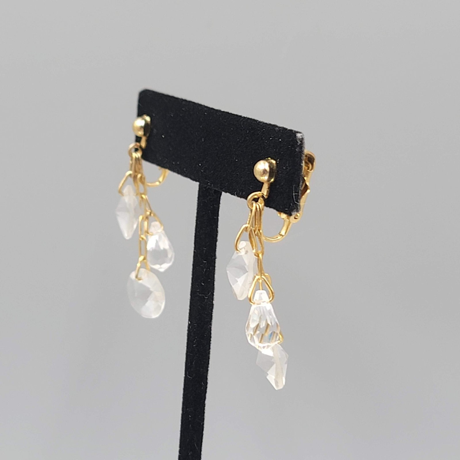 Vintage Clear Bead Clip on Earrings Gold tone Dangle 1.25 in