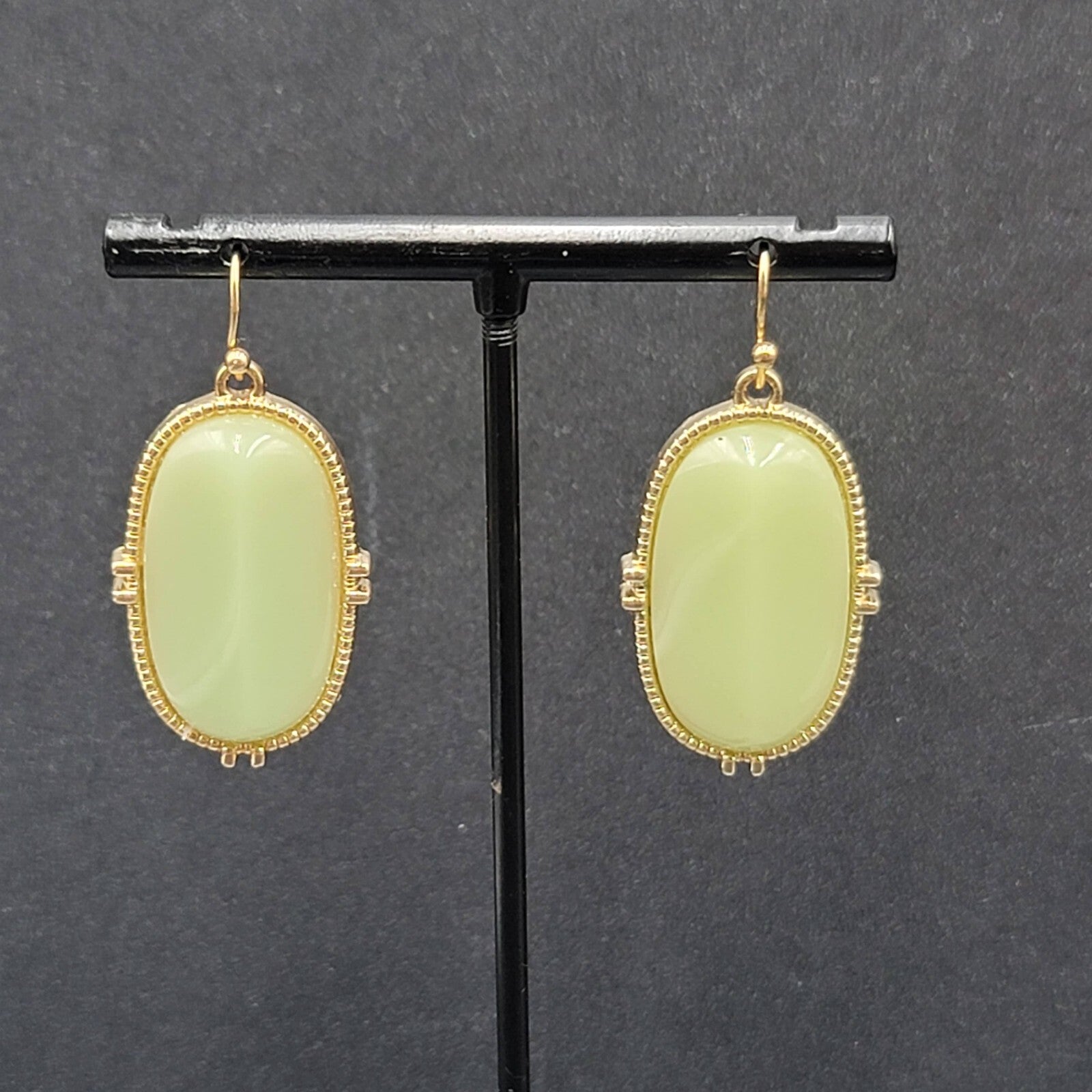 Pierced Earrings Gold tone Acrylic Green Dangle 1.25"